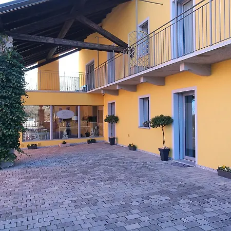 L'acero 2* Villa (Brescia)